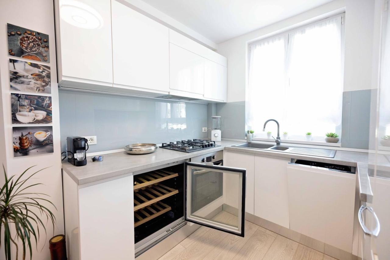 Joyful Apartment Timişoara Eksteriør bilde